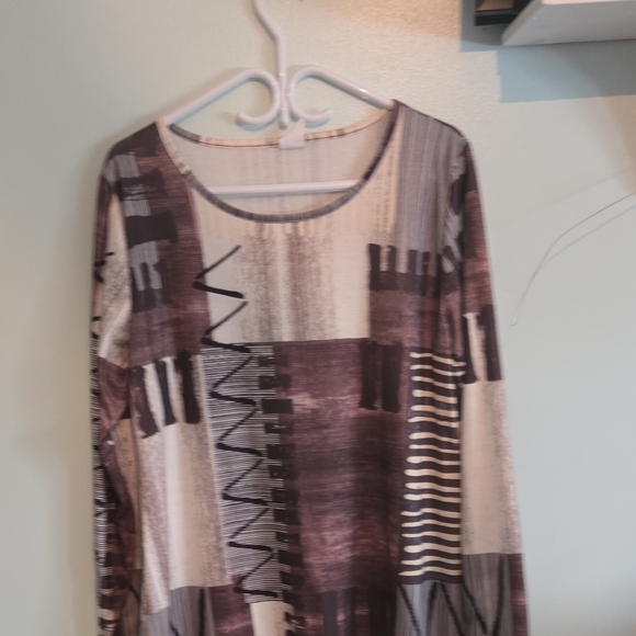 Long Sleeve Abstract Pattern Dress - Picture 1 of 5